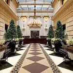 Casa Lucia Hotel